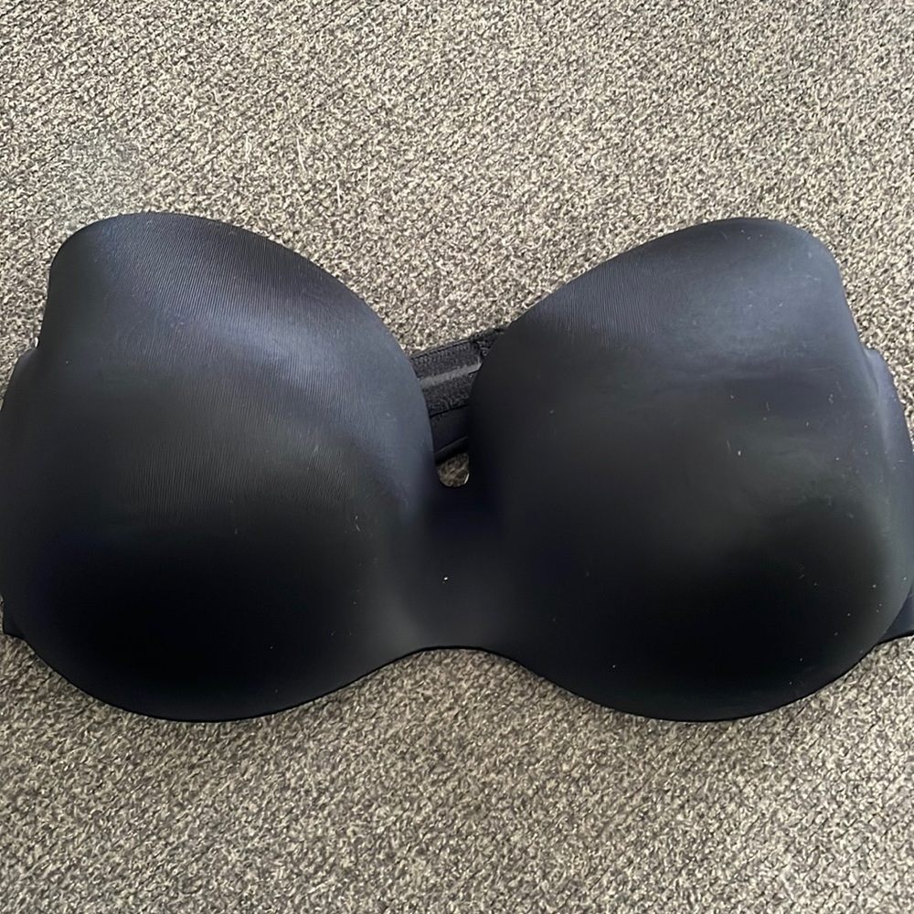 Strapless bra